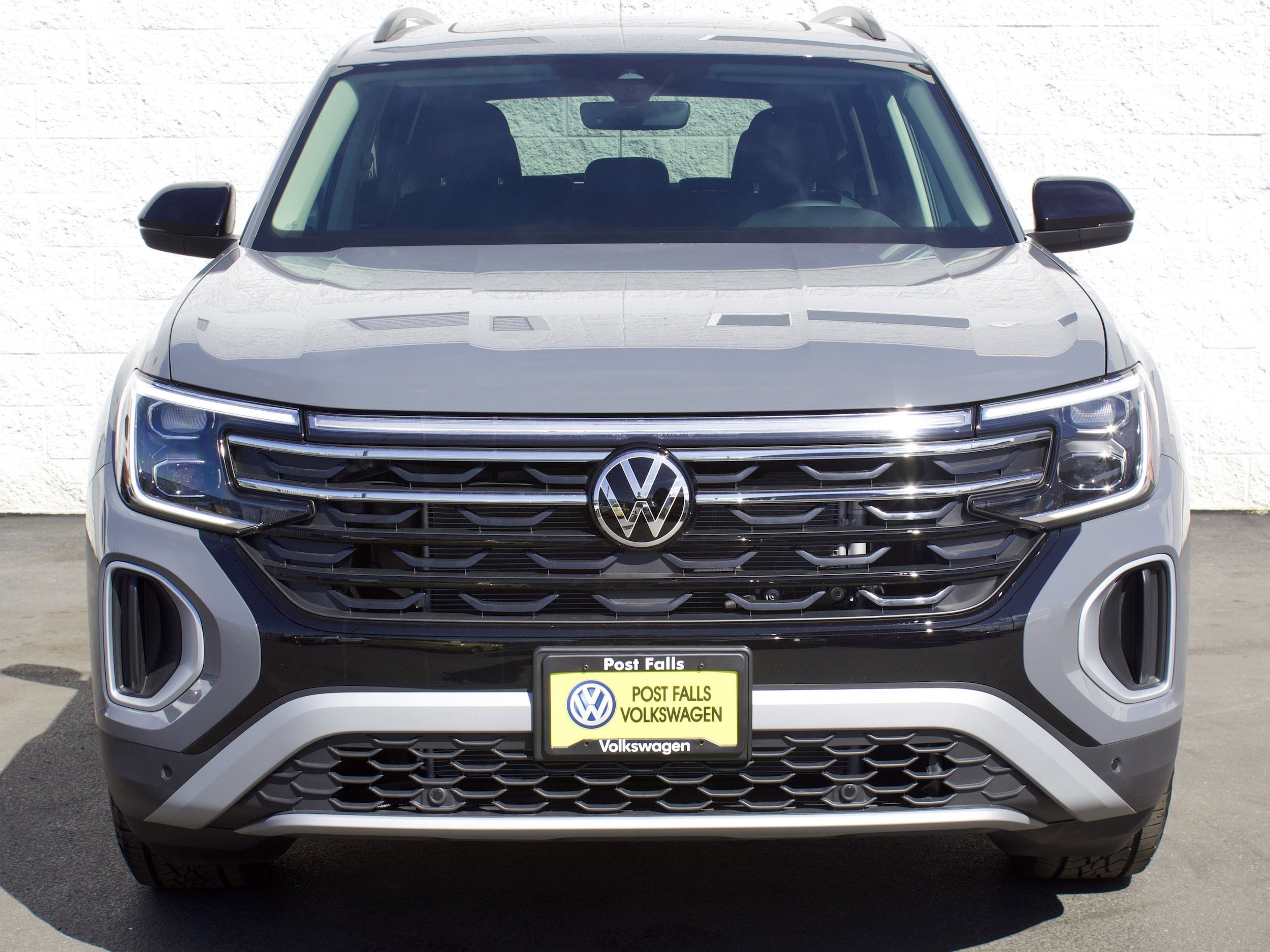New 2026 Volkswagen Atlas Peak Edition AWD/4WD image 2