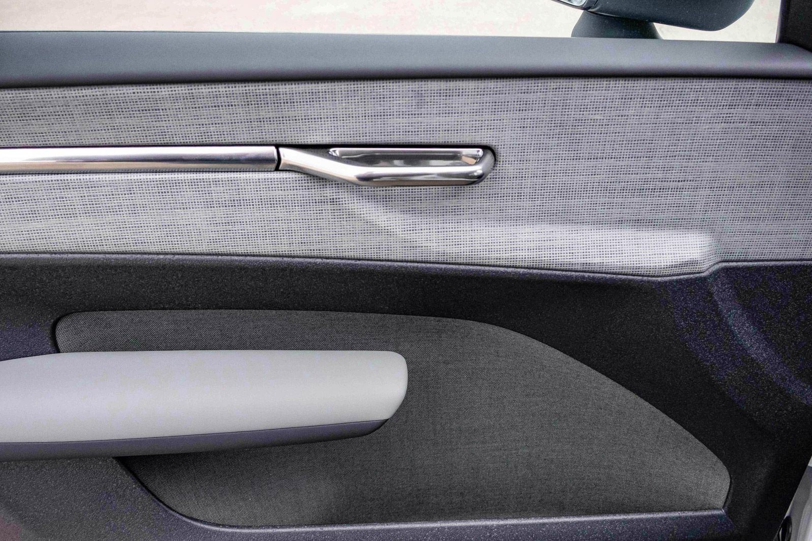 New 2026 Volvo EX30 Cross Country Ultra w/ Protection Package Premier image 30