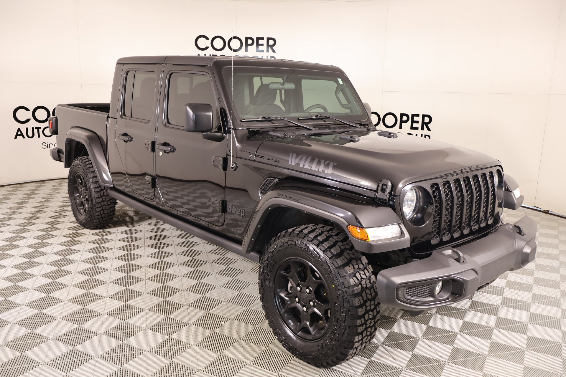 Used 2023 Jeep Gladiator Sport AWD/4WD 360° Tour