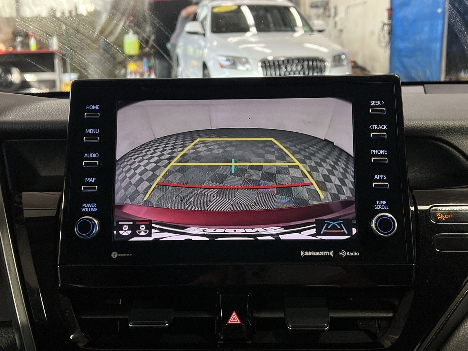 Used 2021 Toyota Camry XSE image 19