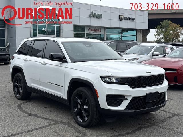 Used 2023 Jeep Grand Cherokee Altitude