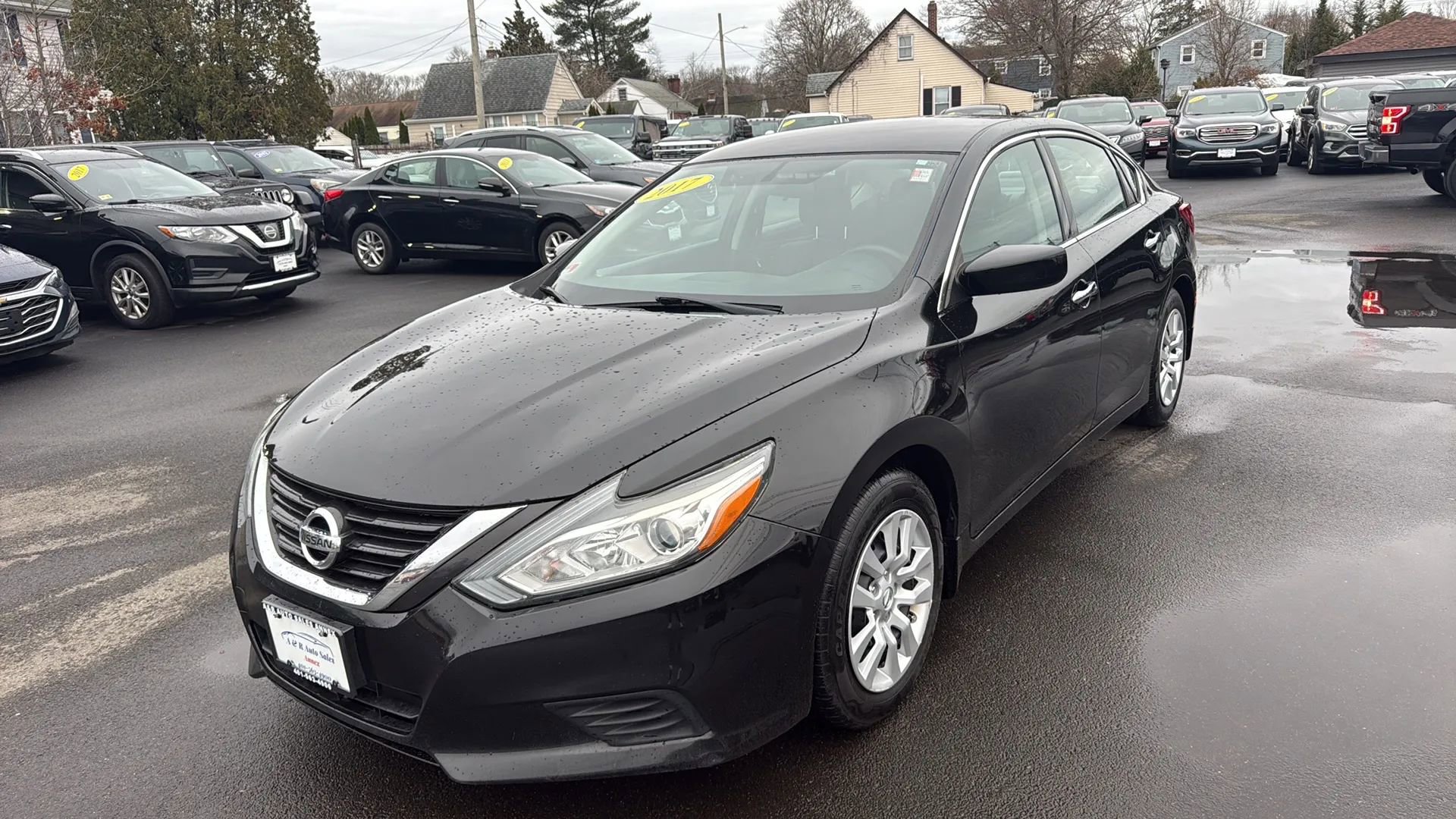 Used 2017 Nissan Altima 2.5 S w/ Power Driver Seat Package image 3