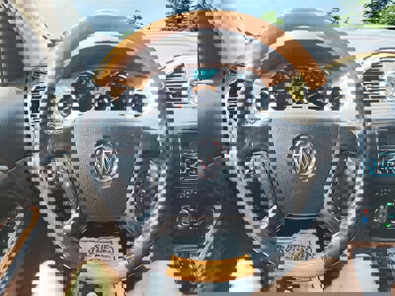 Used 2009 Buick Enclave CXL w/ Driver Confidence Package image 16