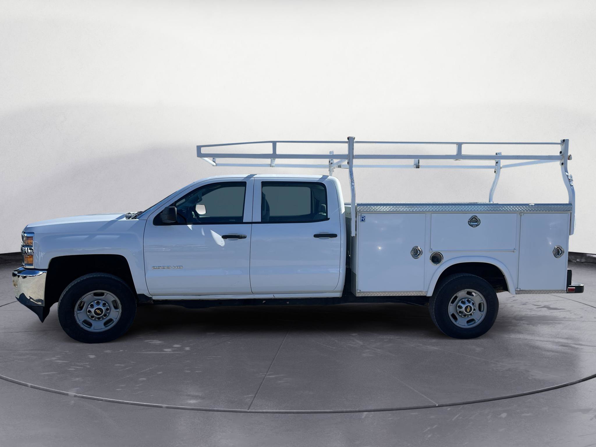 Used 2018 Chevrolet Silverado 2500 W/T RWD image 4