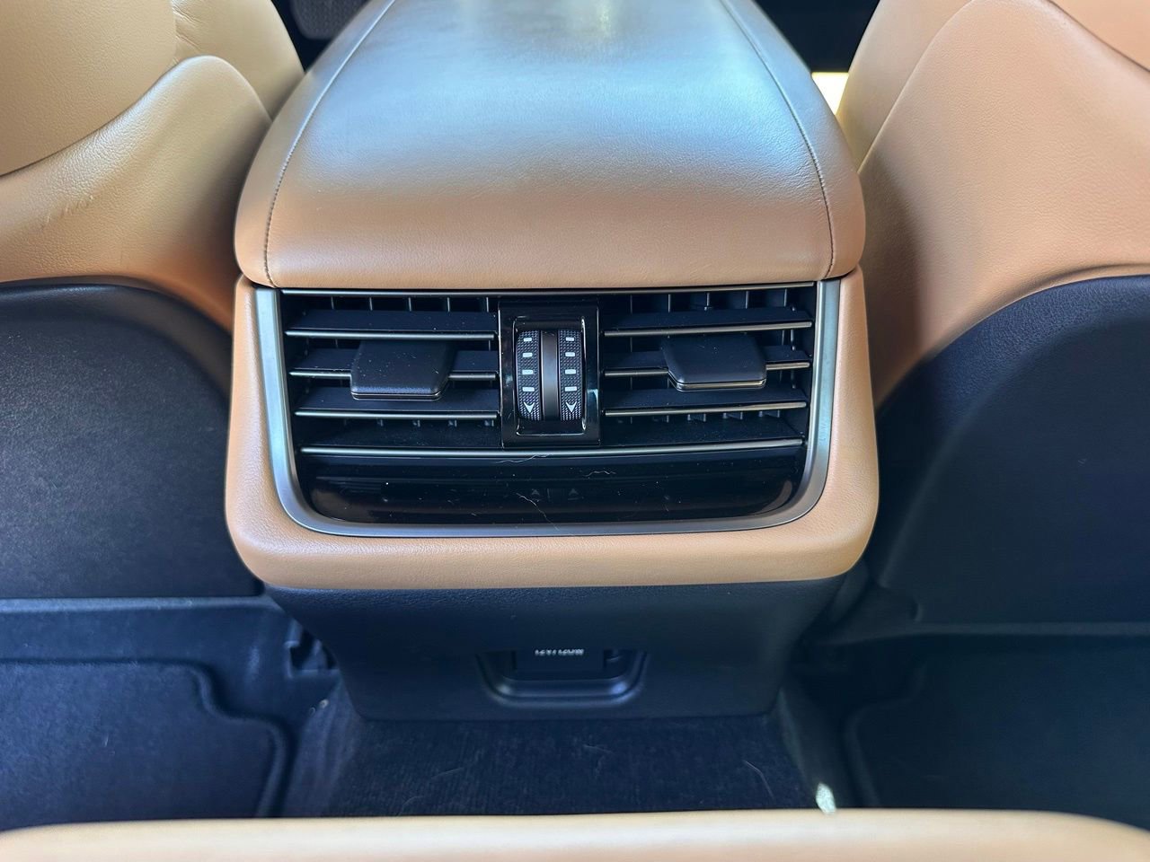 Used 2021 Lexus LS 500 w/ Luxury Package image 19