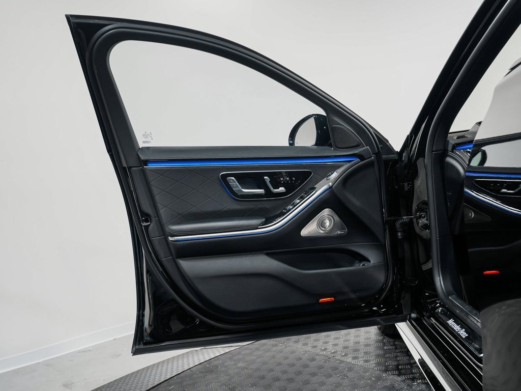 Used 2023 Mercedes-Benz S 580 4MATIC Sedan image 10