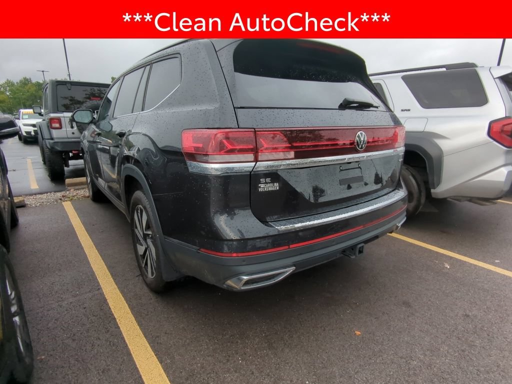 Used 2024 Volkswagen Atlas SE AWD/4WD image 4