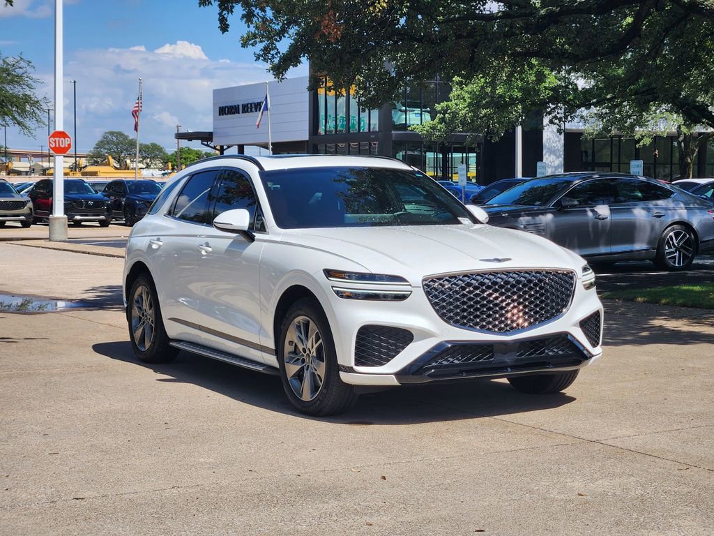Used 2025 Genesis GV70 3.5T Sport AWD/4WD image 3