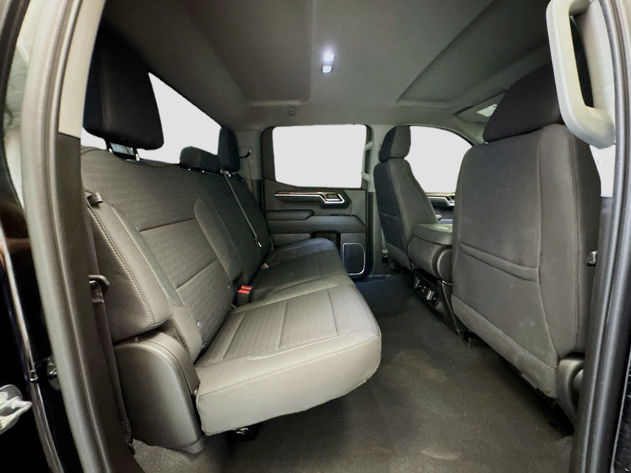 Used 2022 Chevrolet Silverado 1500 LT w/ Protection Package RWD image 18