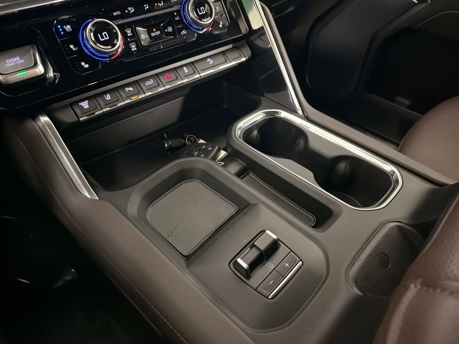 Used 2025 GMC Sierra 2500 Denali w/ Denali Reserve Package image 44