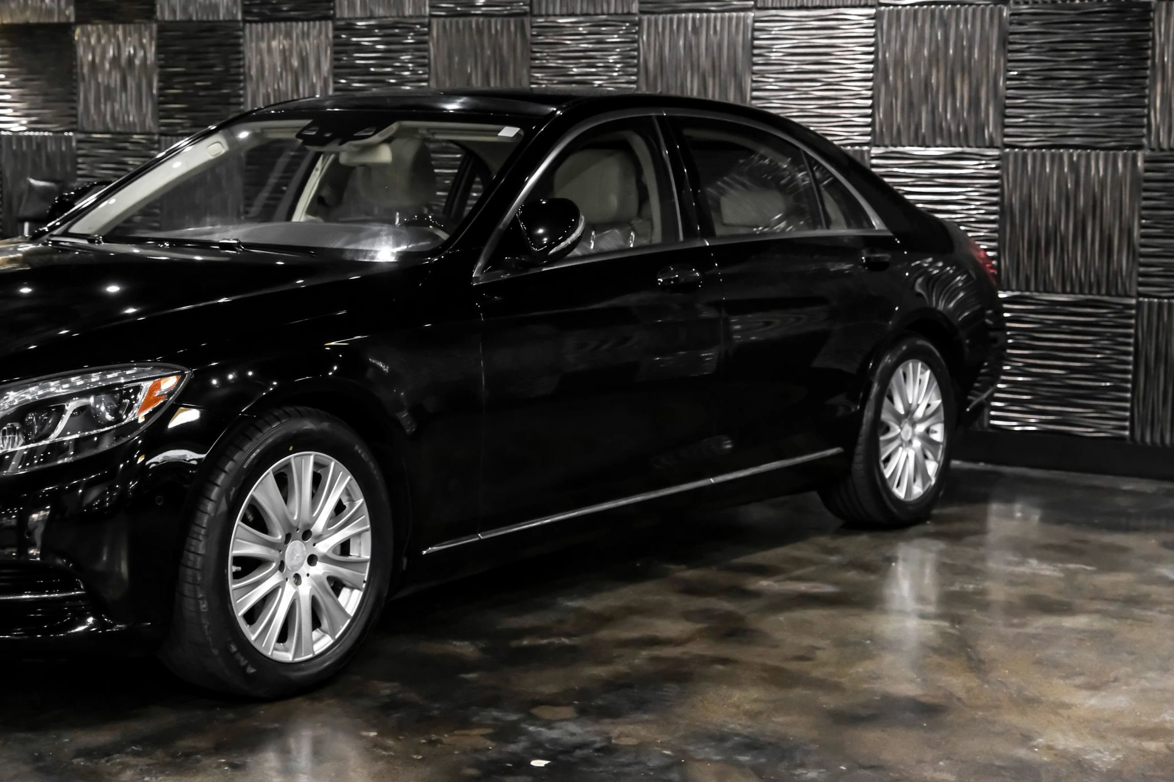 Used 2015 Mercedes-Benz S 550 Sedan image 9
