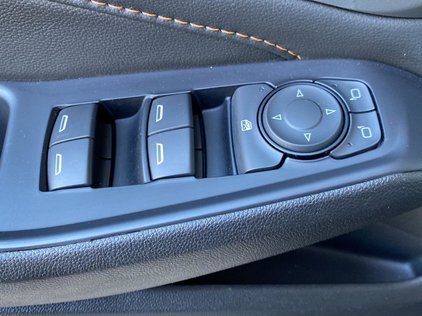 Used 2020 Chevrolet Traverse LS image 19