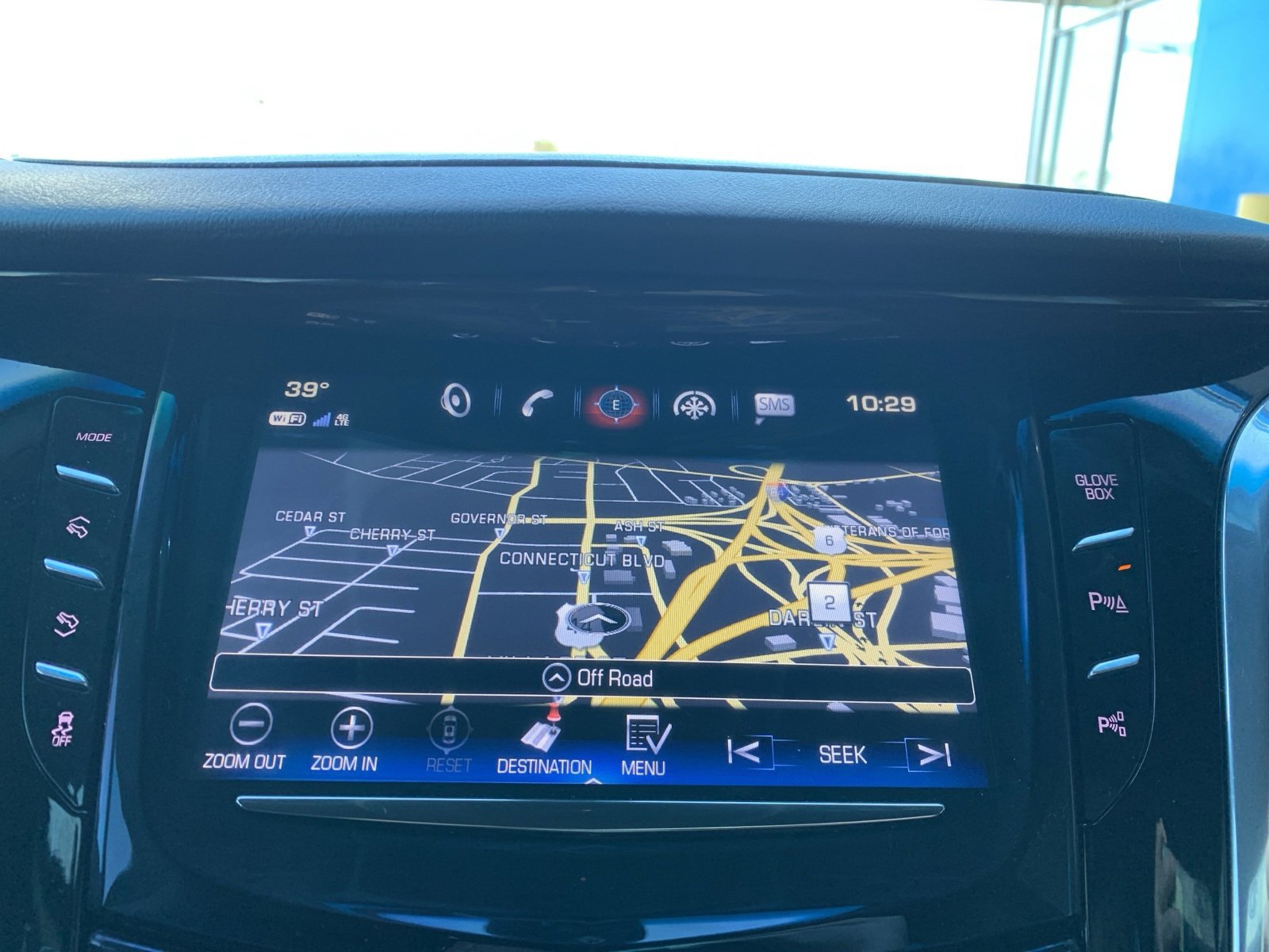 Used 2017 Cadillac Escalade ESV 4WD image 29