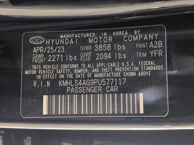 Used 2023 Hyundai Elantra SEL w/ Convenience Package image 24