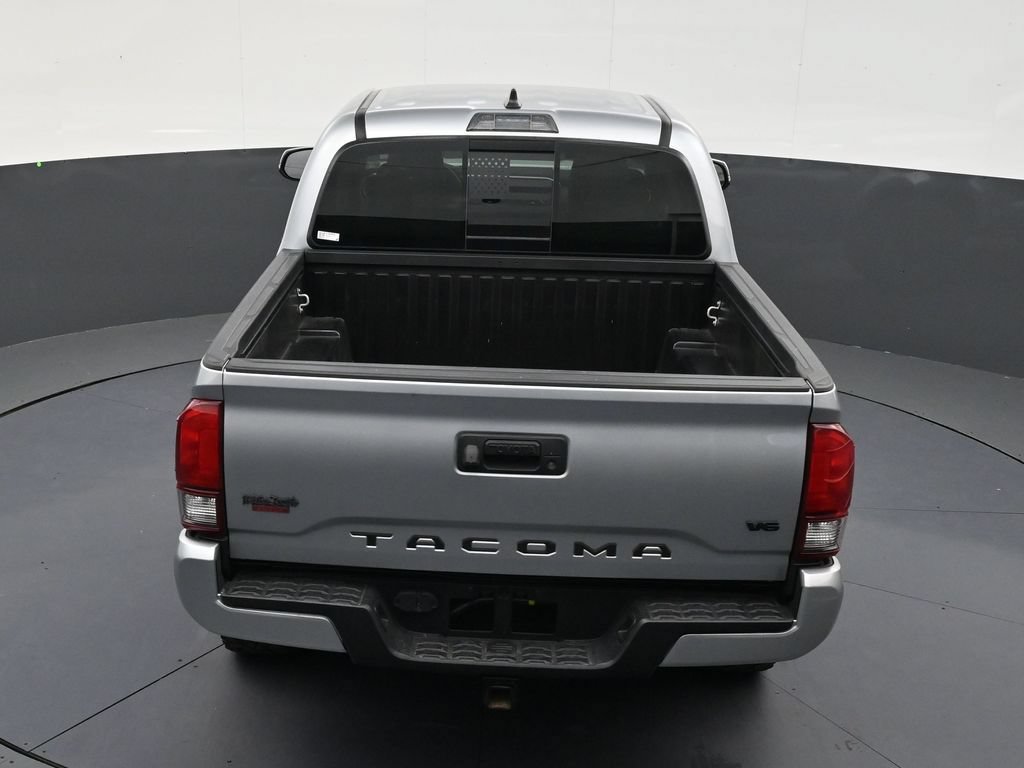 Used 2022 Toyota Tacoma SR5 w/ Technology Package RWD image 15