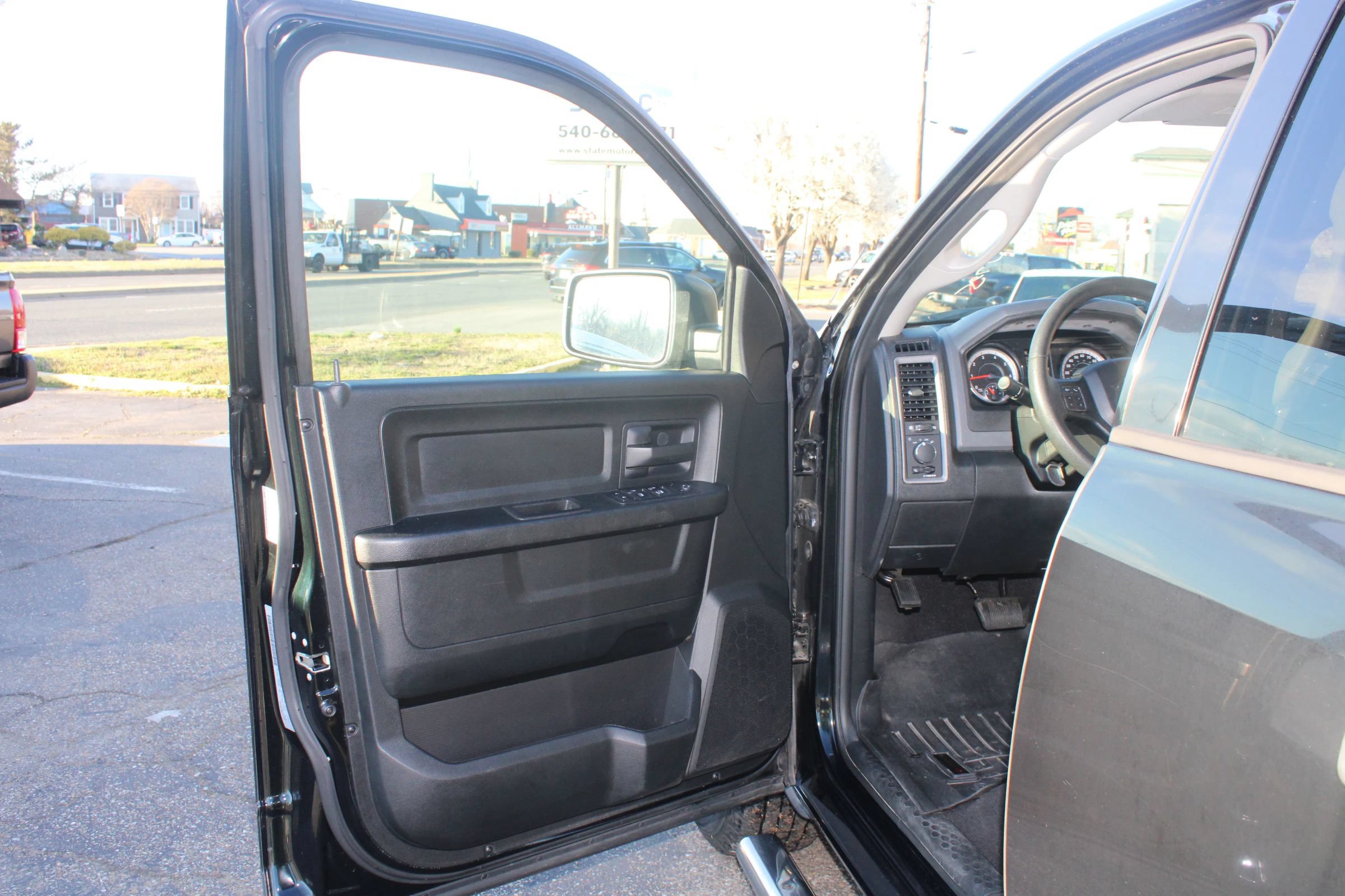 Used 2017 RAM 1500 Tradesman w/ Popular Equipment Group RWD image 7