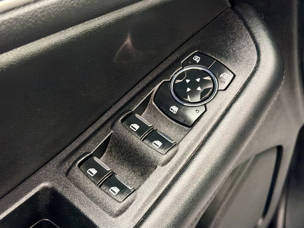 Used 2024 Ford Edge SEL w/ Convenience Package AWD/4WD image 17