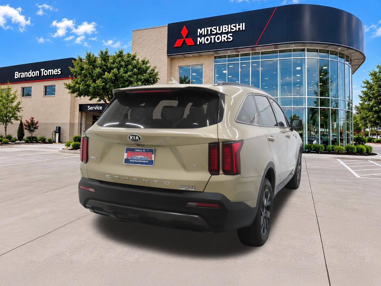 Used 2021 Kia Sorento S w/ Panoramic Sunroof Package AWD/4WD image 3