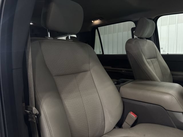 Used 2019 Ford Expedition XLT AWD/4WD image 31