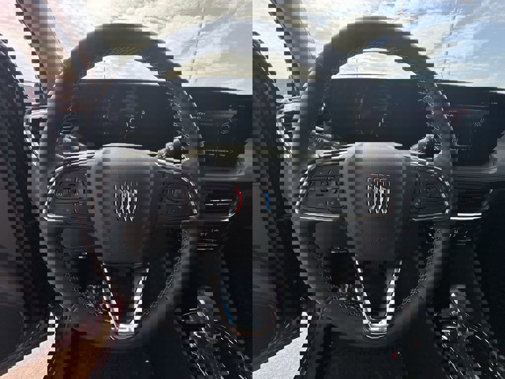 Certified 2024 Buick Encore GX Avenir image 32