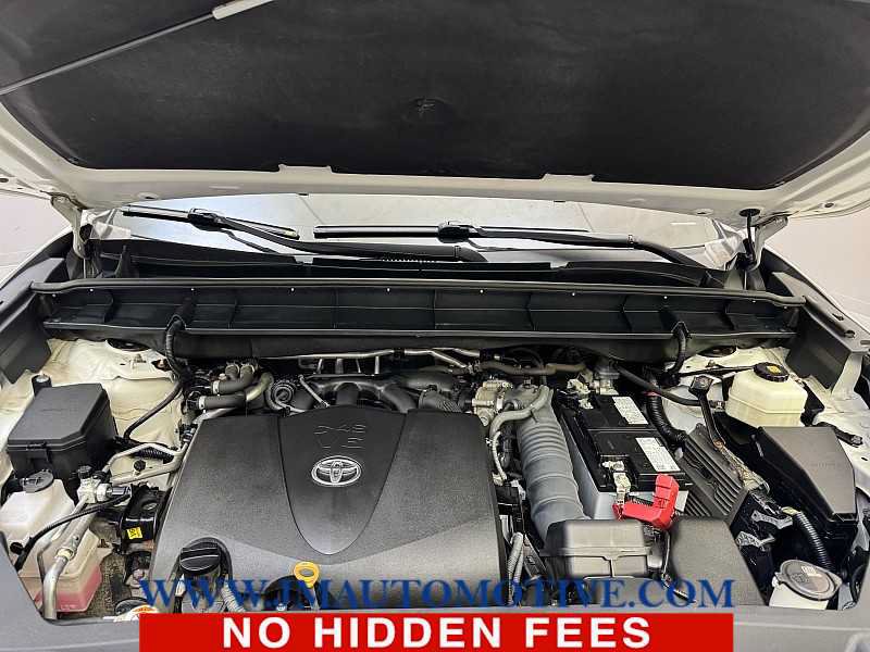 Used 2021 Toyota Highlander Limited AWD/4WD image 10