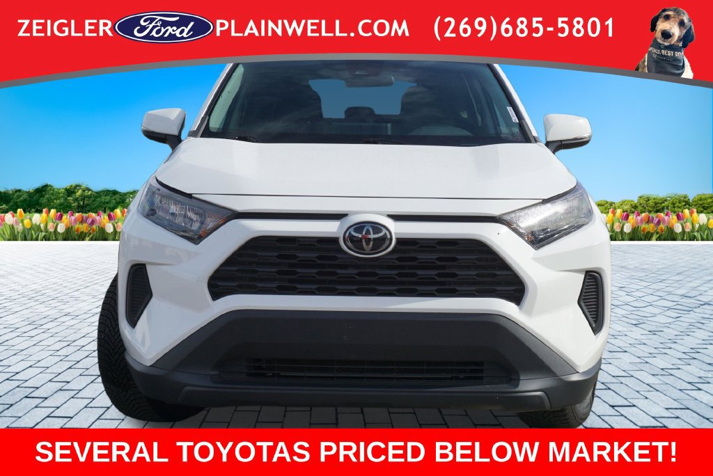 Used 2022 Toyota RAV4 LE AWD/4WD image 8