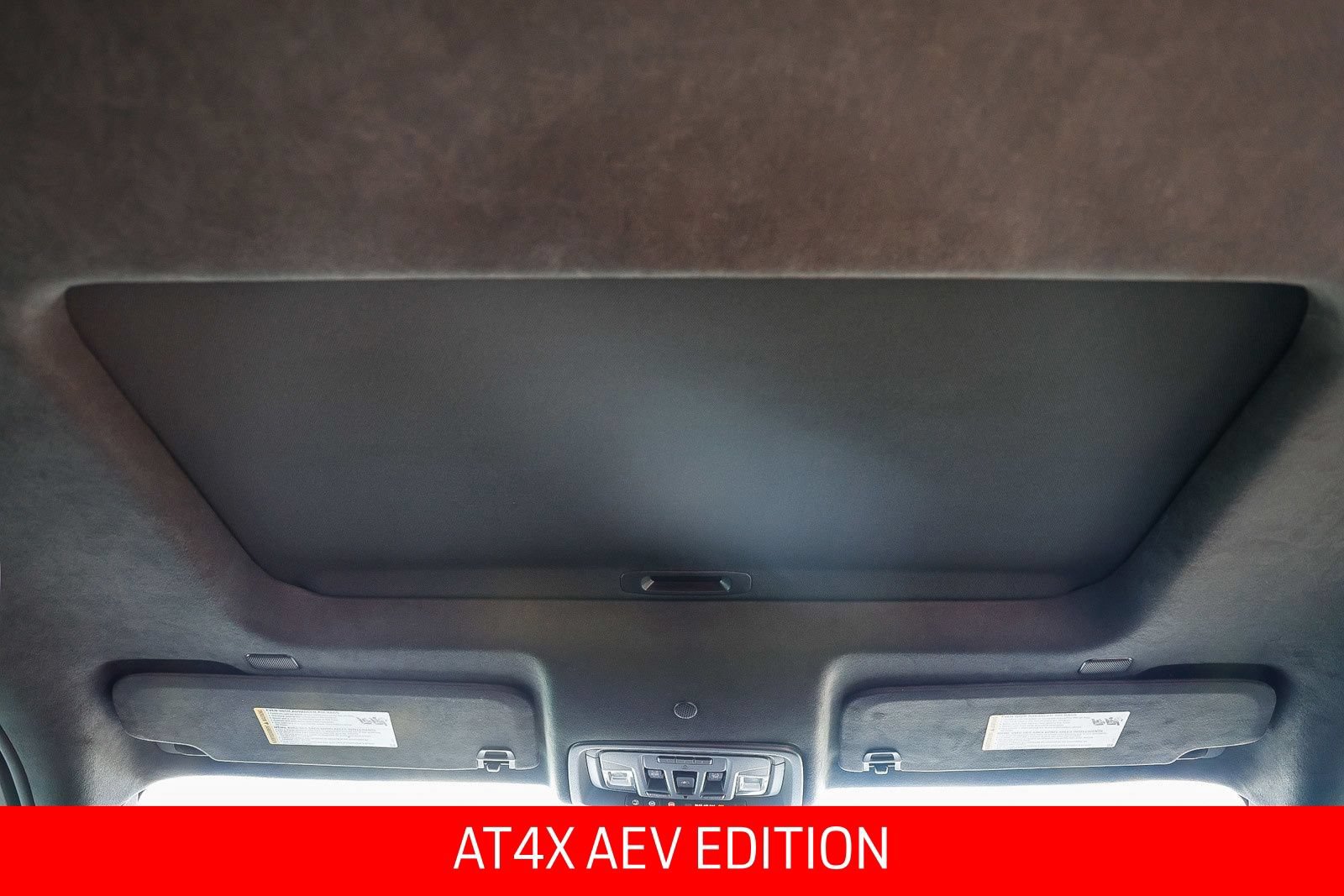 Used 2025 GMC Sierra 2500 AT4X w/ AT4X AEV Edition AWD/4WD image 17