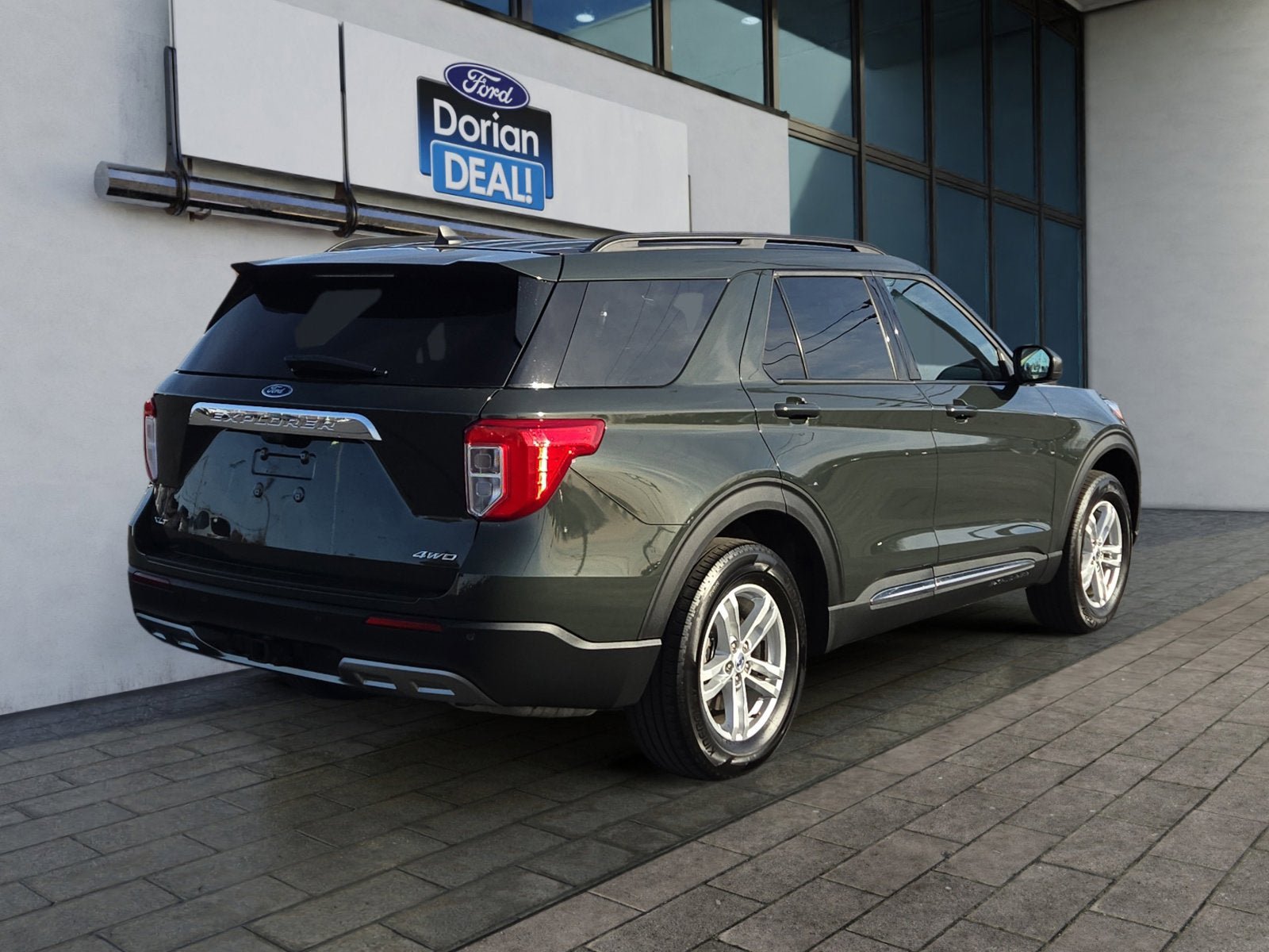Certified 2023 Ford Explorer XLT w/ Equipment Group 202A image 3