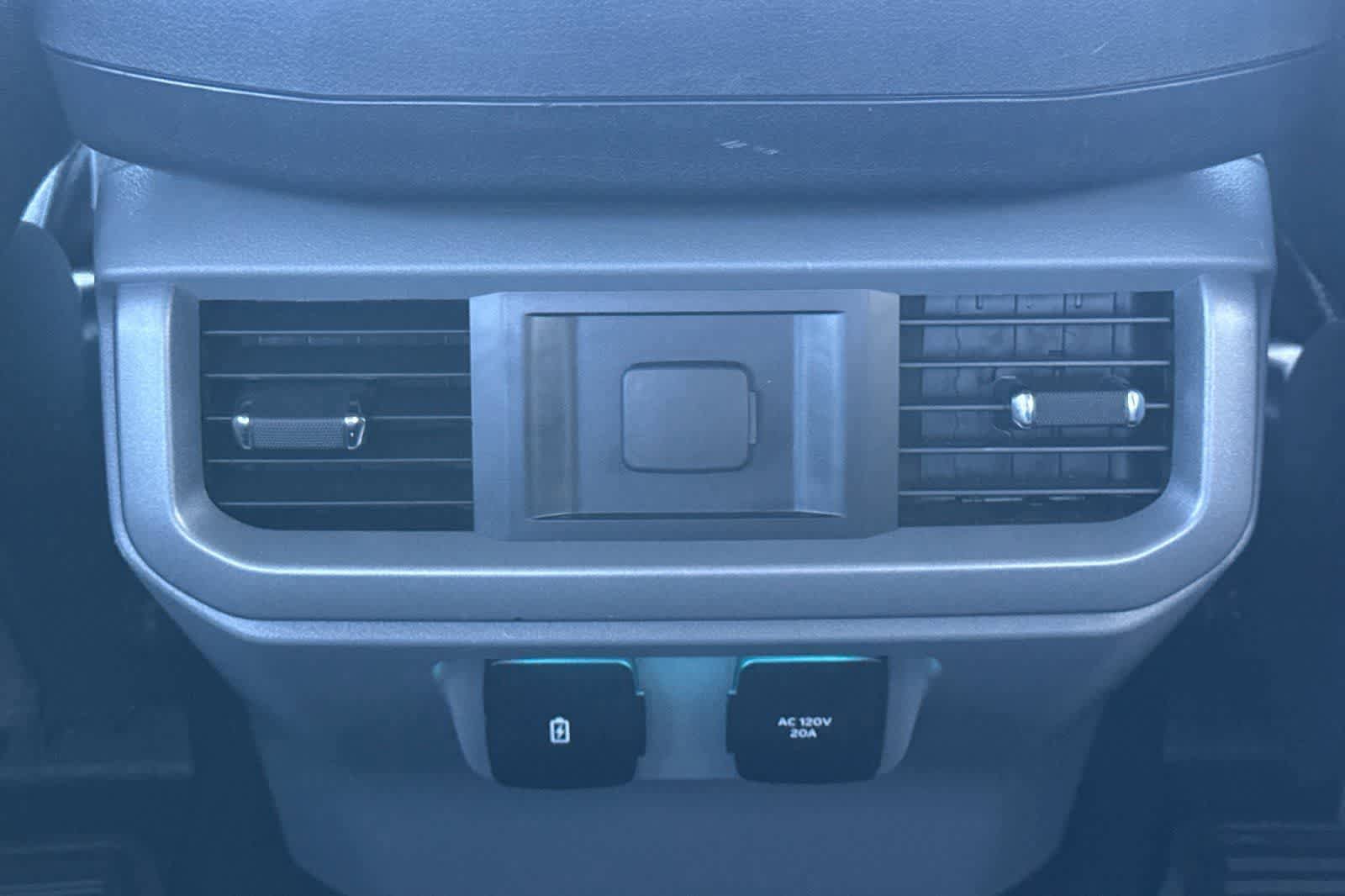 Used 2023 Ford F150 XLT image 15