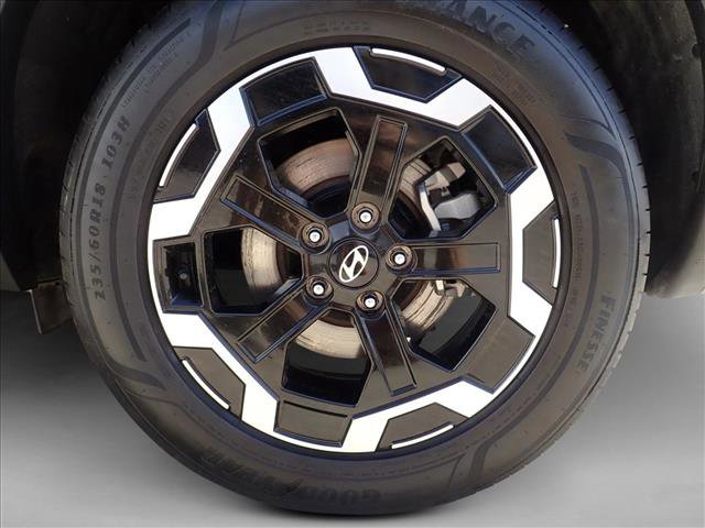 Used 2025 Hyundai Santa Fe SE image 8