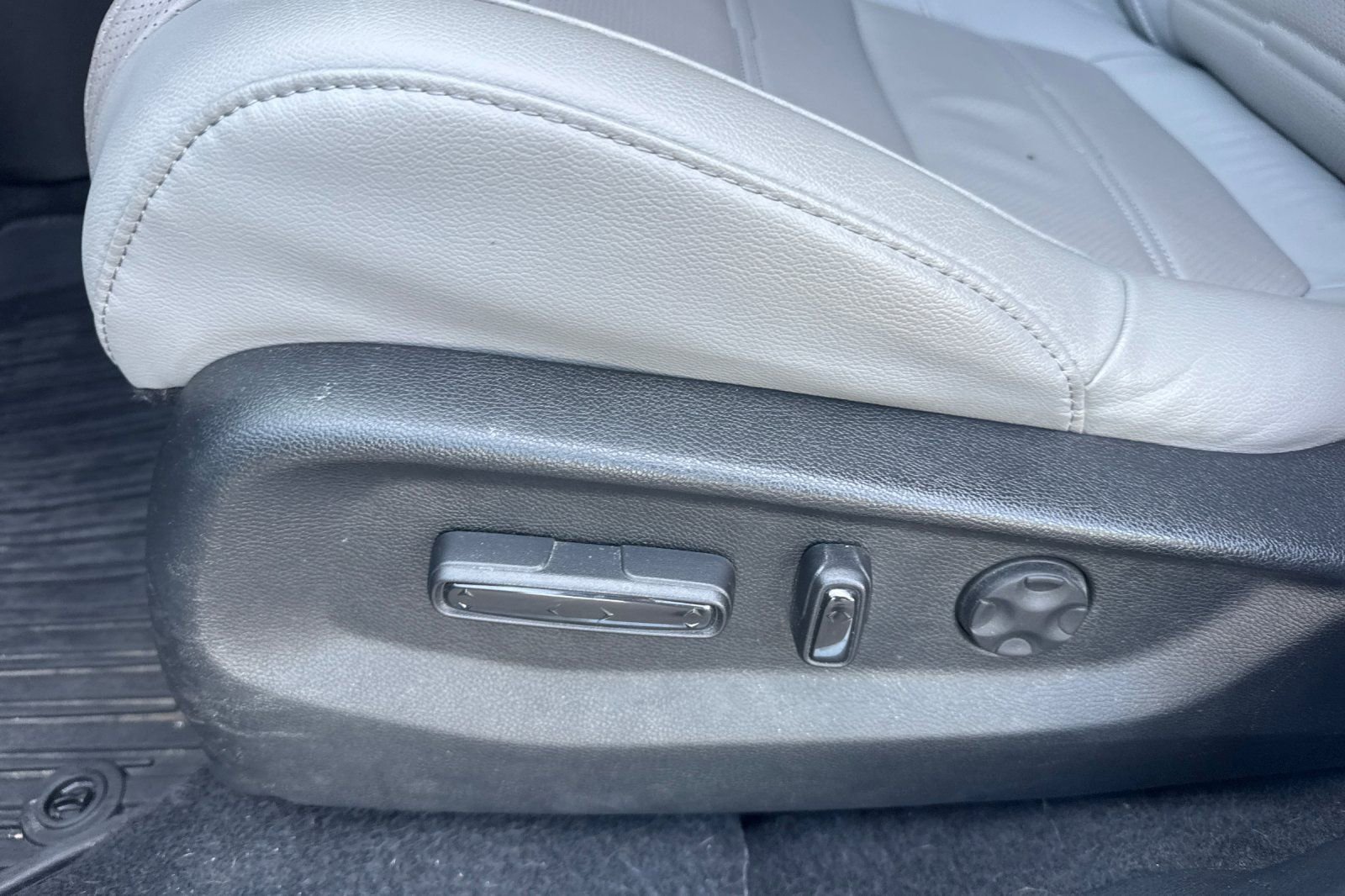 Used 2021 Honda CR-V Touring image 13