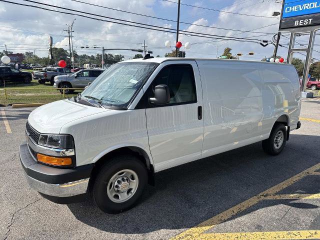New 2025 Chevrolet Express 2500 Extended w/ Enhanced Convenience Package image 3