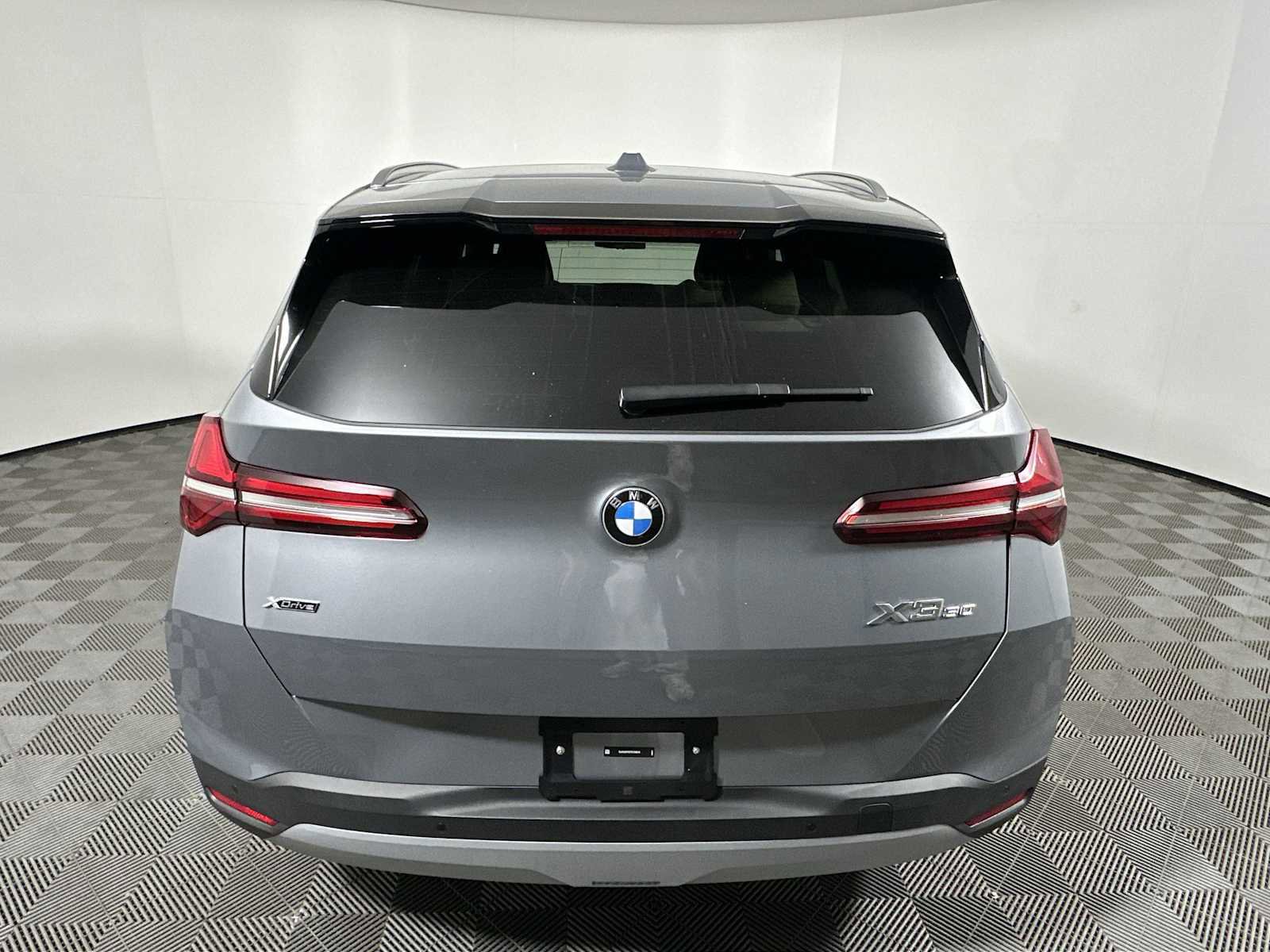 New 2026 BMW X3 xDrive30 w/ Premium Package image 2