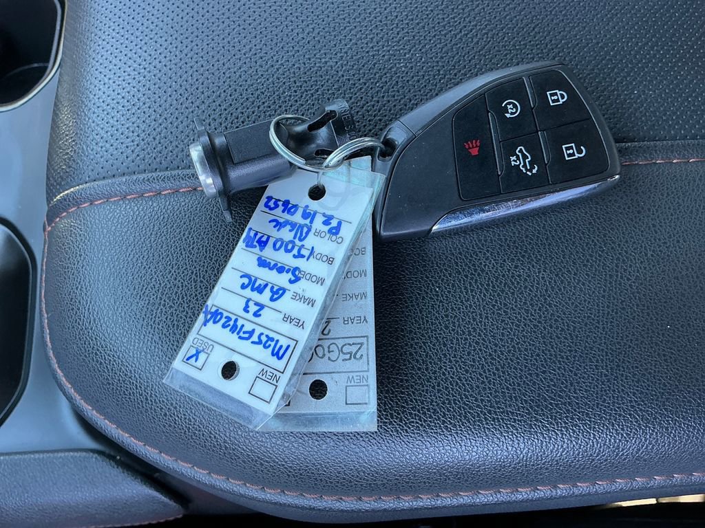 Used 2023 GMC Sierra 1500 AT4 w/ AT4 Preferred Package image 34