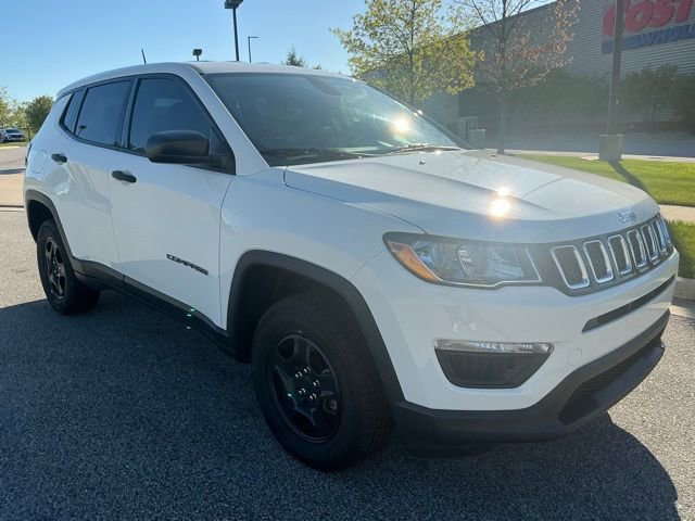 Used 2018 Jeep Compass Sport AWD/4WD image 2
