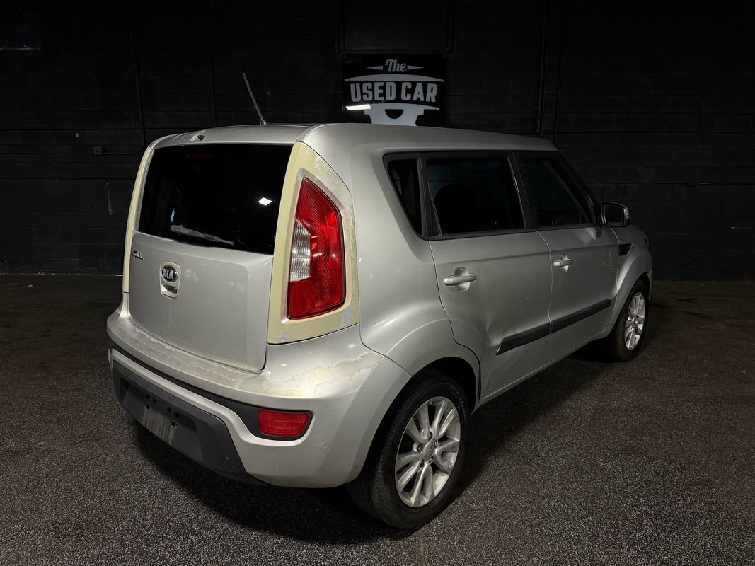 Used 2013 Kia Soul + FWD image 5