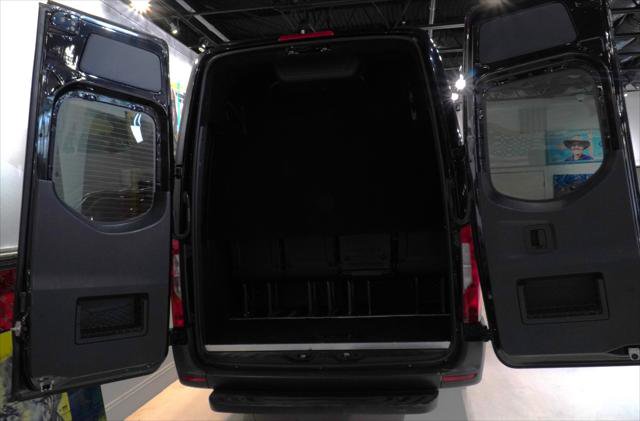 Used 2020 Mercedes-Benz Sprinter 3500 image 10