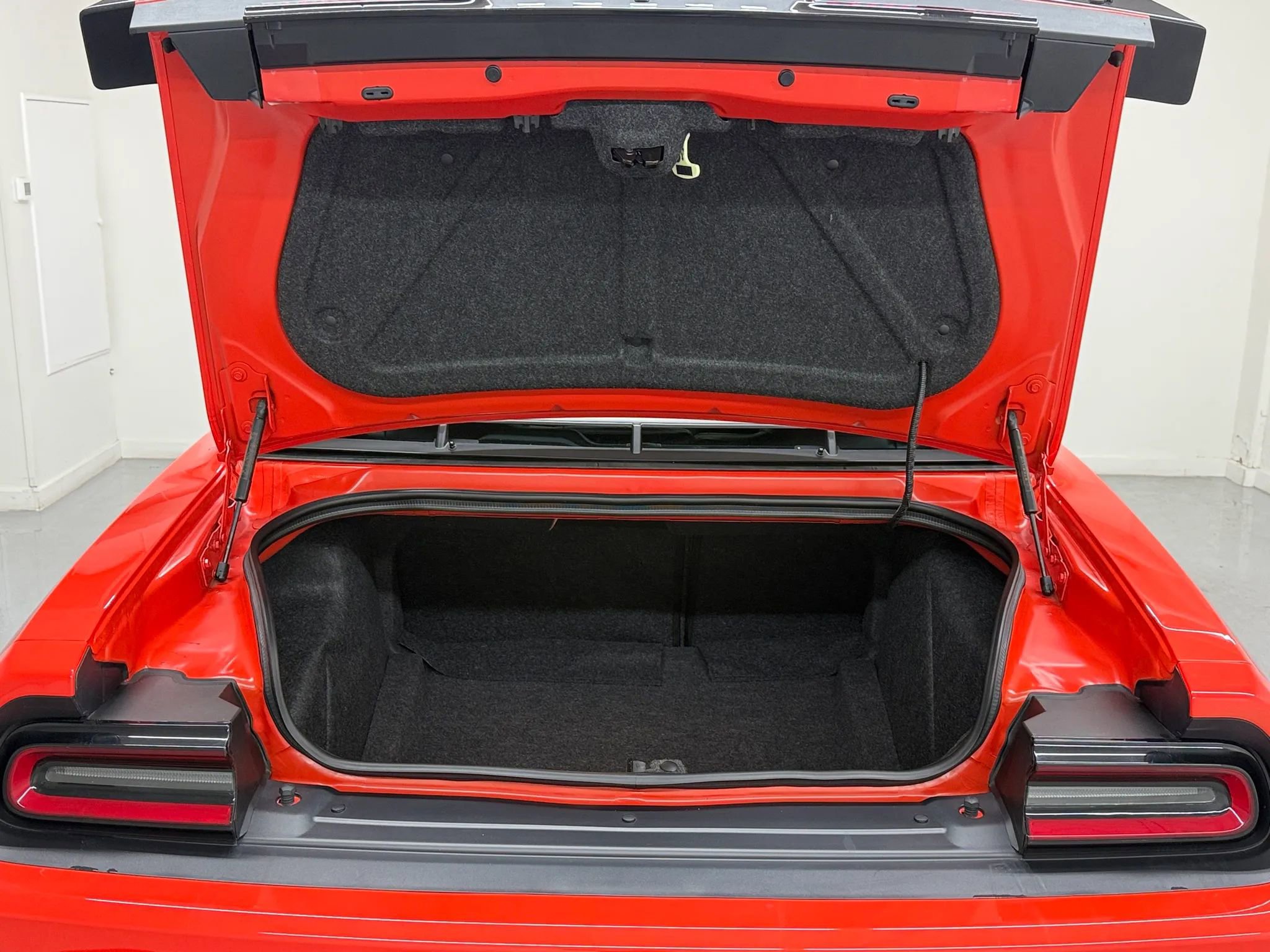 Used 2023 Dodge Challenger SRT Hellcat image 32