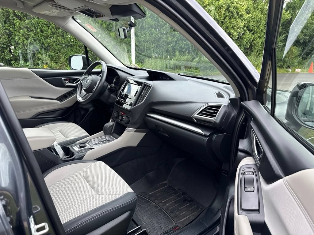 Used 2022 Subaru Forester Premium AWD/4WD image 16