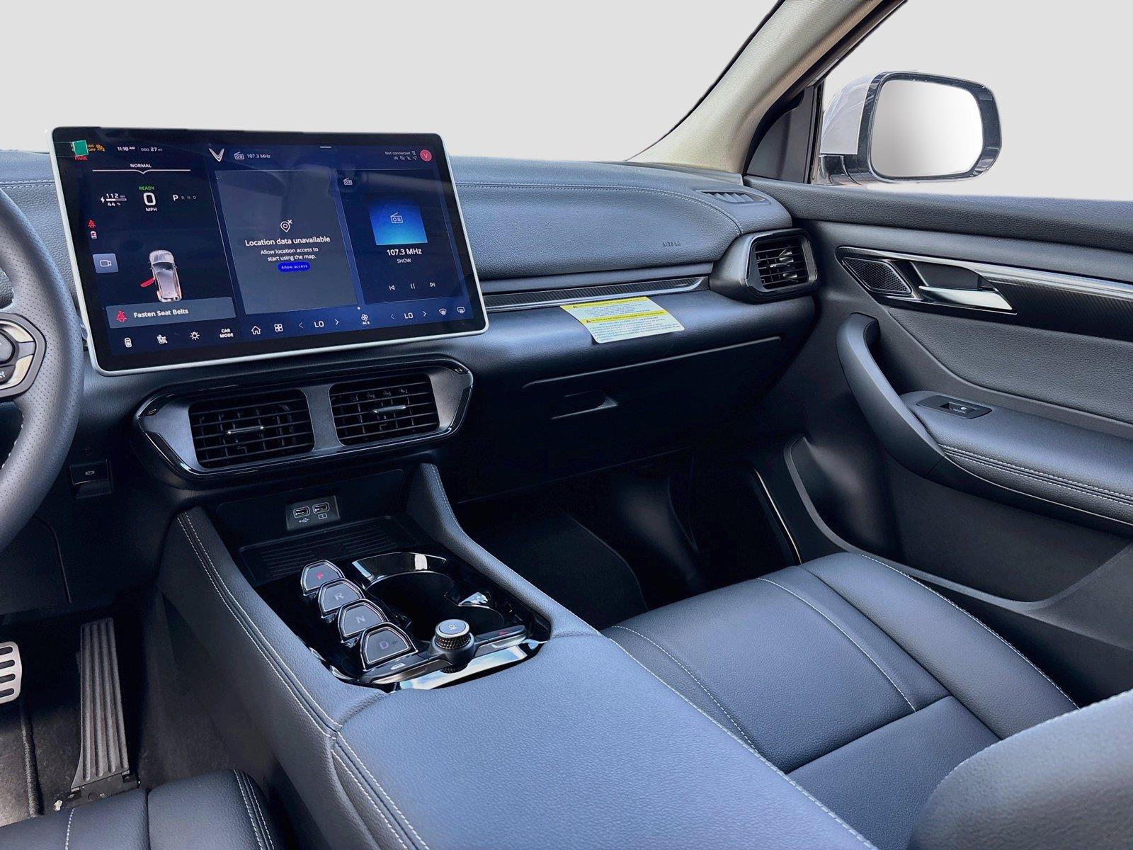 New 2027 VinFast VF 8 Eco AWD/4WD image 24