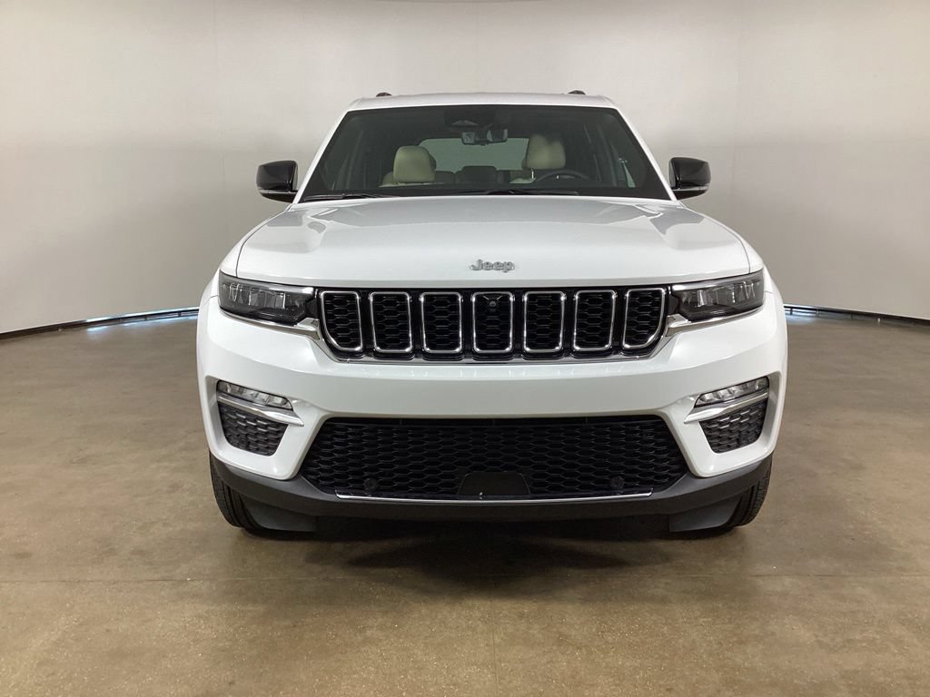 Used 2024 Jeep Grand Cherokee Limited w/ Luxury Tech Group II AWD/4WD image 3