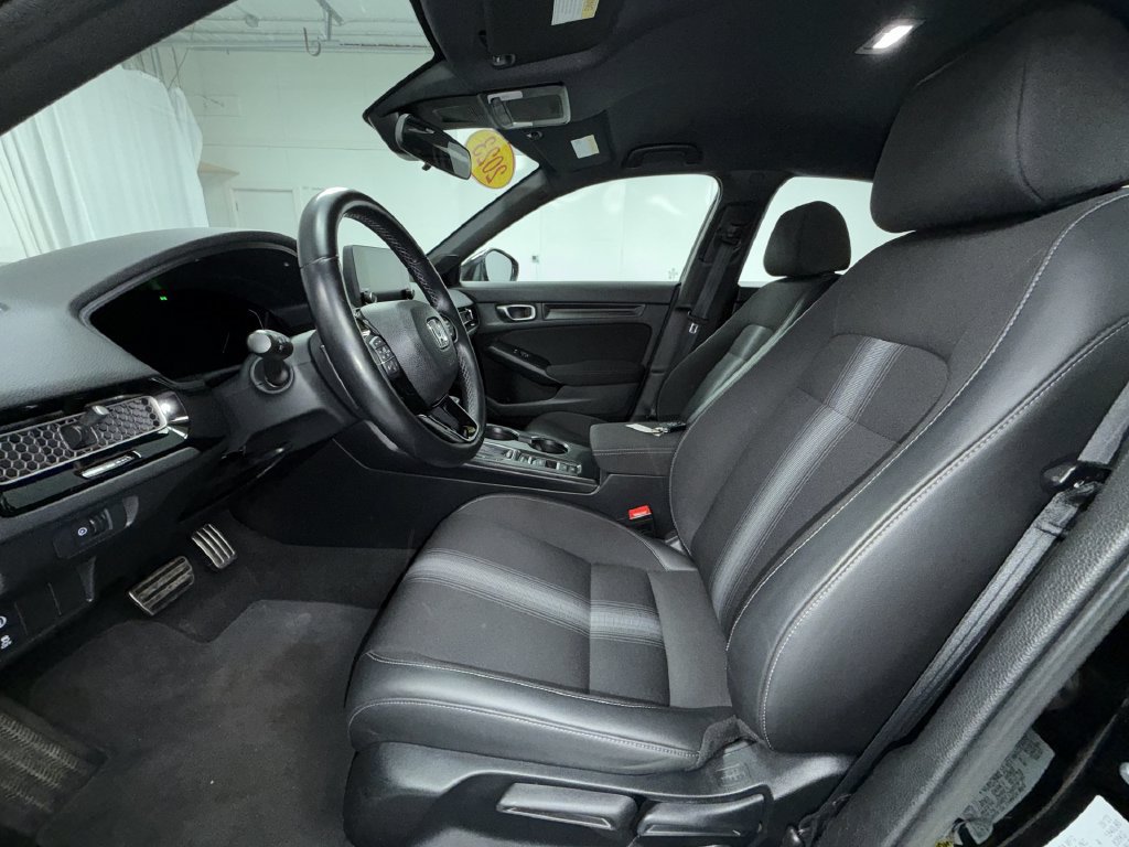Used 2023 Honda Civic Sport image 12