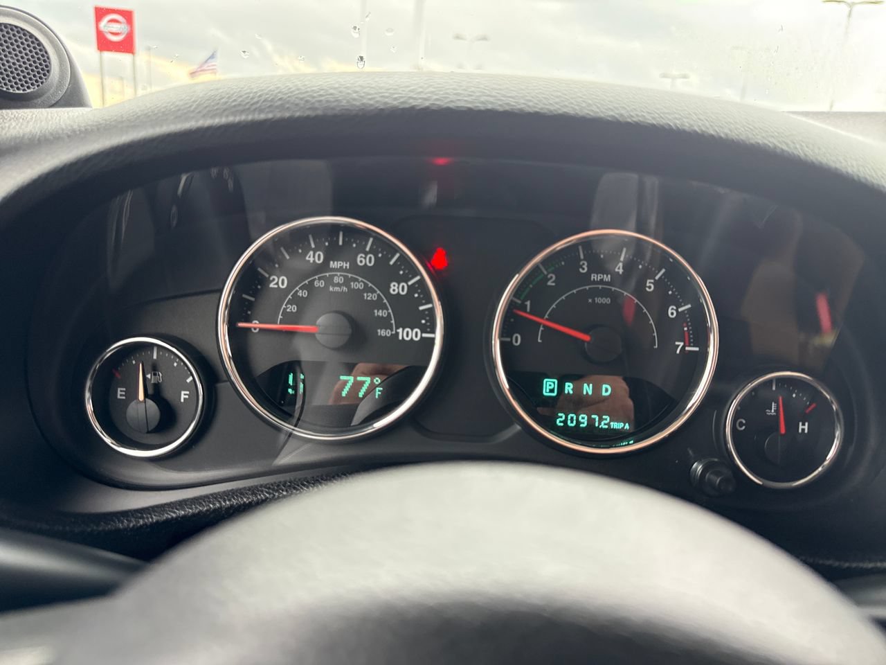 Used 2014 Jeep Wrangler Unlimited Rubicon w/ Connectivity Group AWD/4WD image 17