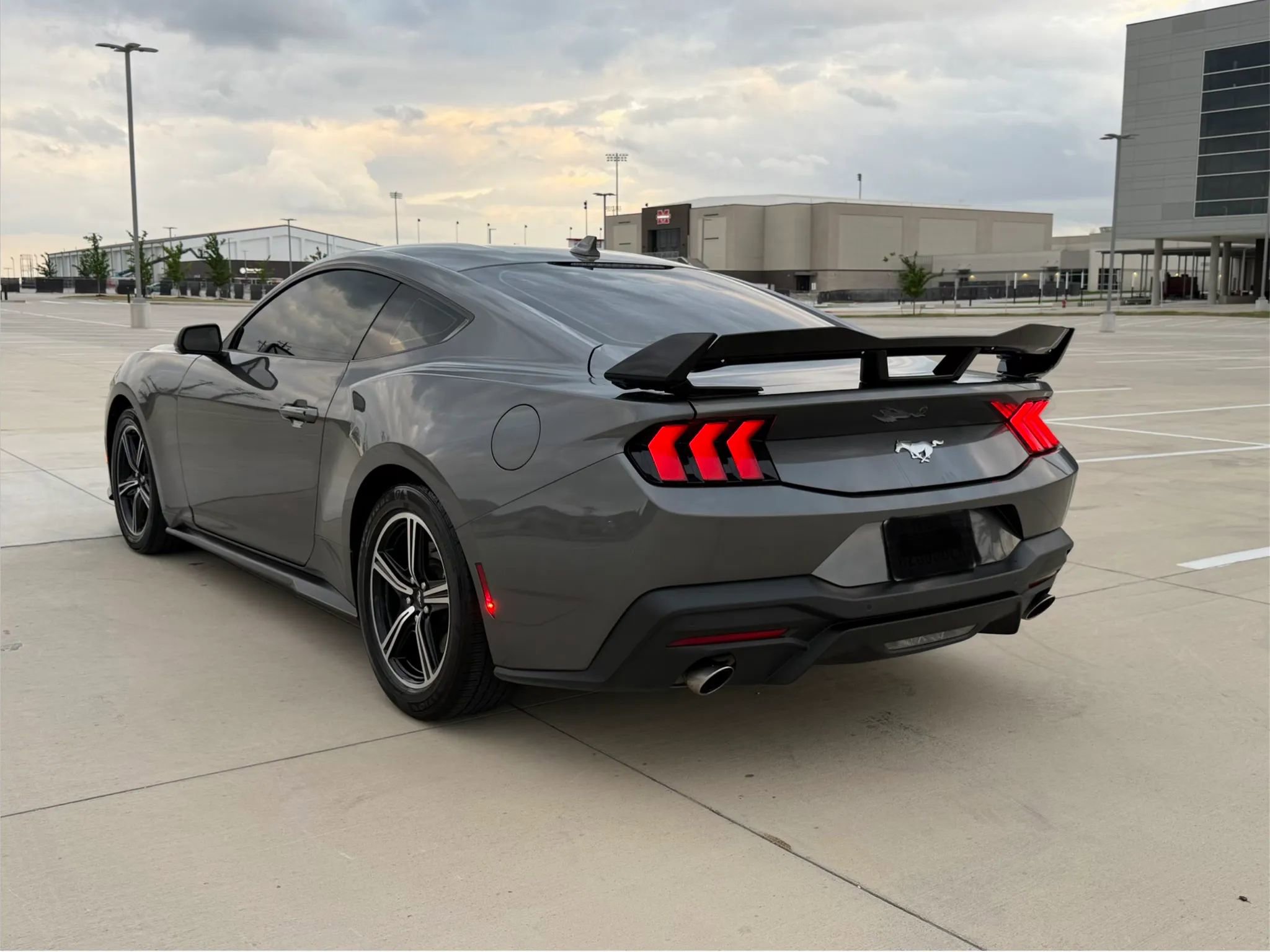 Used 2024 Ford Mustang Coupe image 6