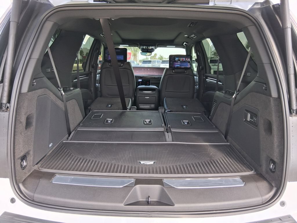 New 2026 Cadillac Escalade Sport w/ Touring Package AWD/4WD image 6