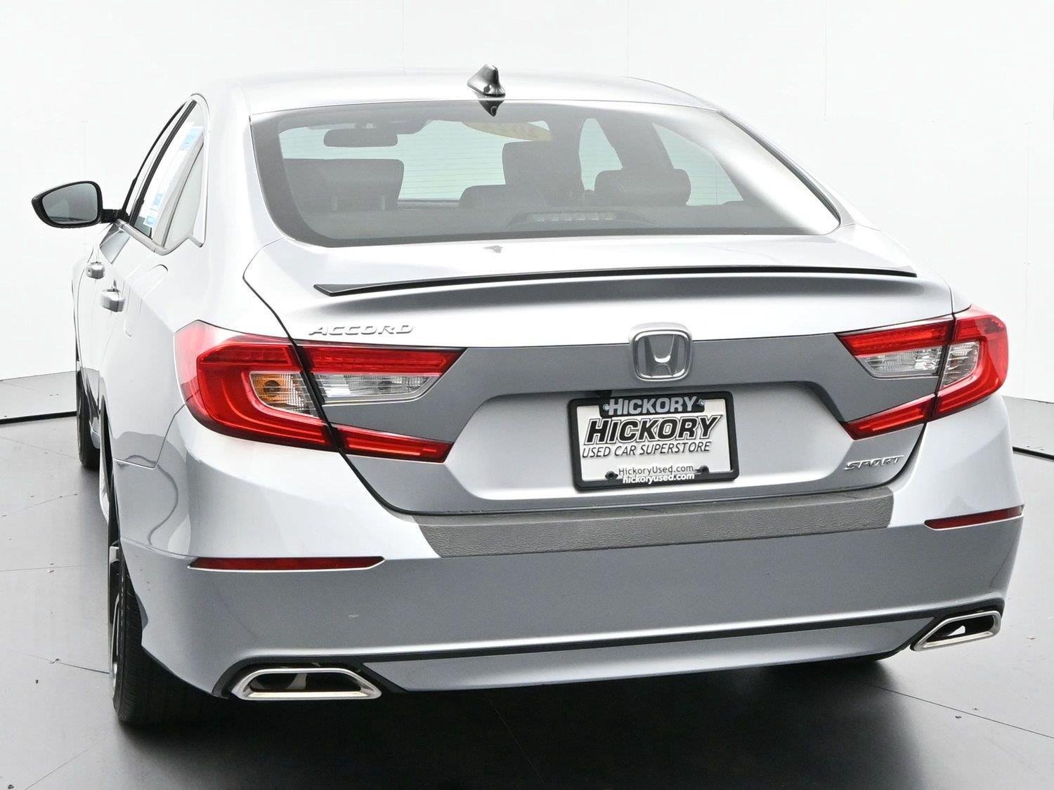 Used 2022 Honda Accord Sport image 6