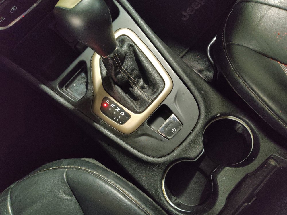 Used 2014 Jeep Cherokee Limited FWD image 26