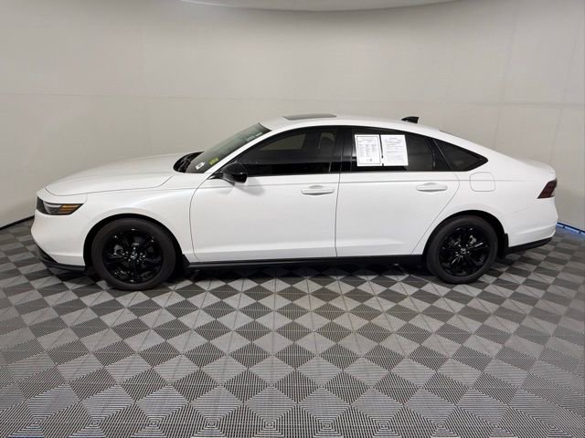 Used 2025 Honda Accord SE image 3