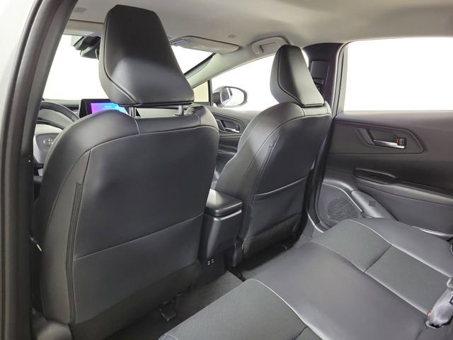 Used 2025 Toyota Prius image 11
