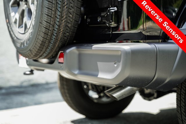 New 2025 Jeep Wrangler Sahara image 17